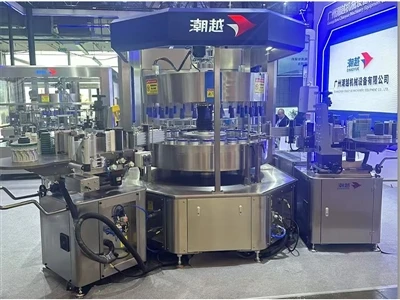 Nouveau design : machine opp et autocollant 2-en-1 à l'exposition de Shanghai